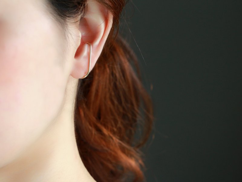 14kgf-straight line ear cuff - 耳环/耳夹 - 其他金属 金色