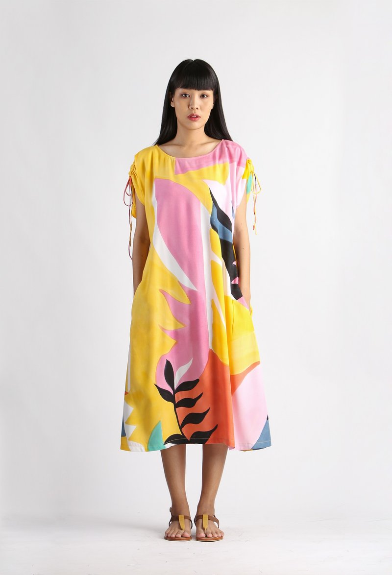 Short Dress Cotton Rayon Hand Painted for Summer resort vaca - 洋装/连衣裙 - 棉 黄色