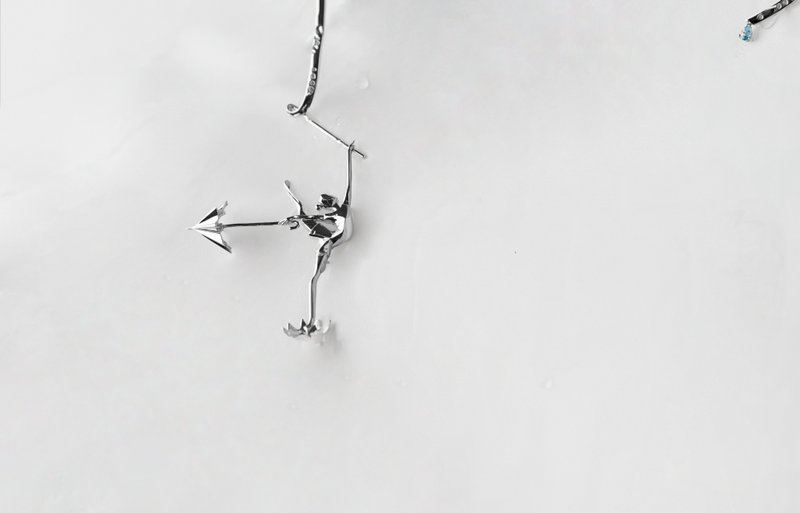 雨中寻梦 - 首饰组合项链/ 耳环 / 胸口针 - 胸针 - 其他金属 银色