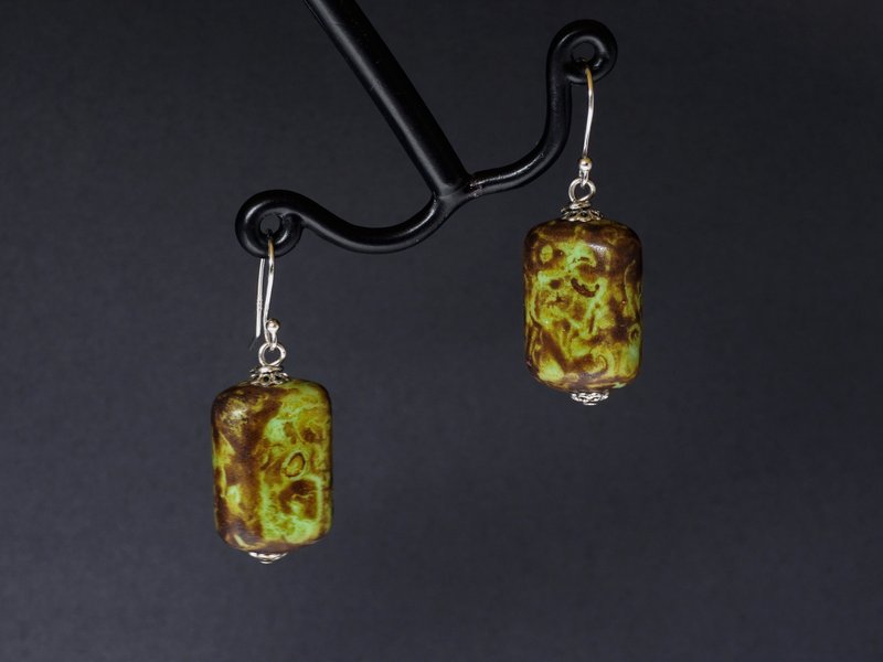 雾面沉绿珠 -60 年代穆拉诺琉璃珠耳环 - 苏咪珠儿 SJE086 - 耳环/耳夹 - 玻璃 绿色