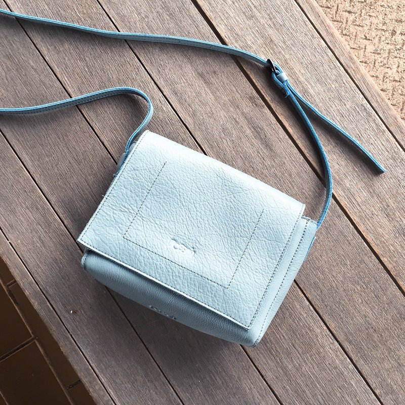 Passion 小包包宁静蓝色  手拿/肩背/斜背 - 侧背包/斜挎包 - 真皮 蓝色