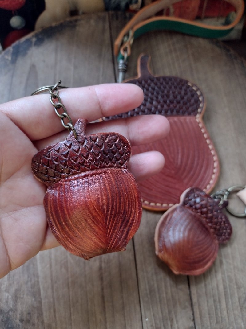 可爱橡实 橡果 栗子 纯牛皮钥匙圈- 可刻字(生日、情人送礼) - 钥匙链/钥匙包 - 真皮 咖啡色
