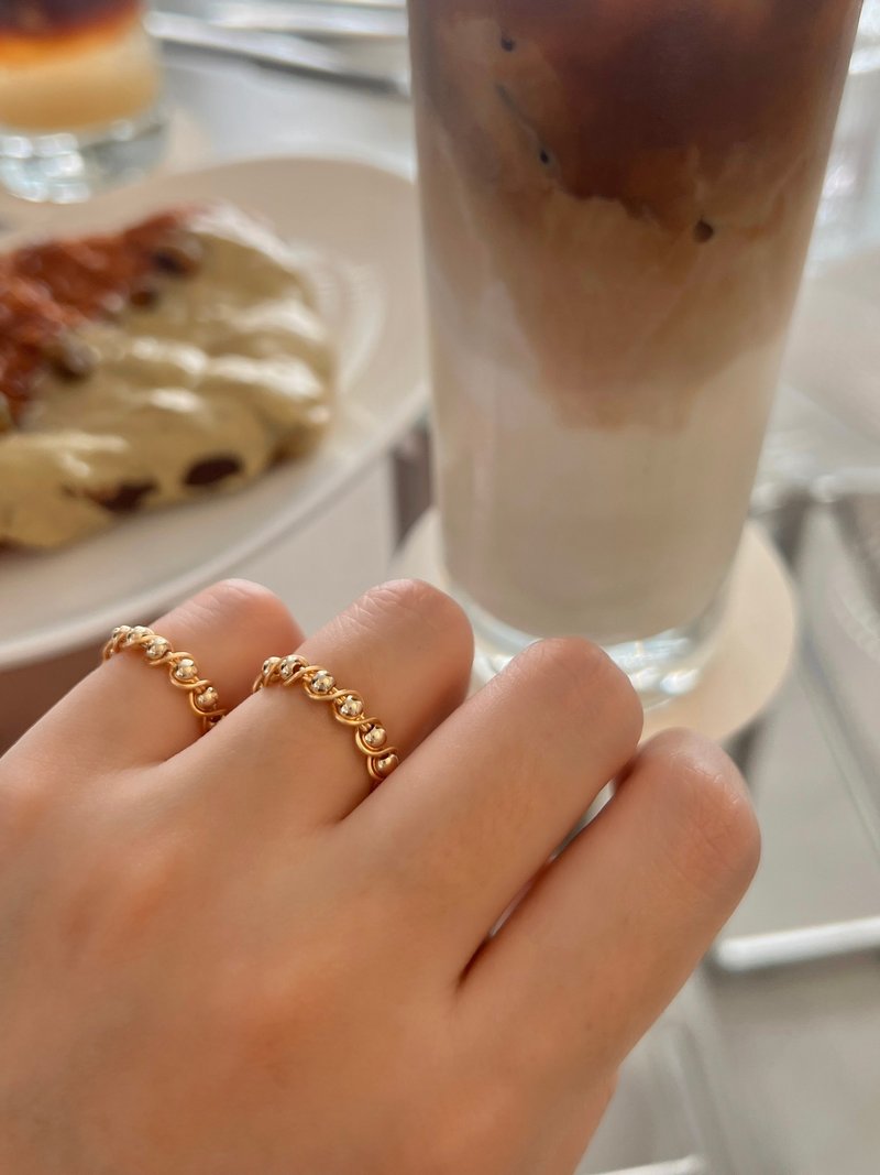 手工缠绕金珠可调节尺寸手作戒指 |  生日 圣诞礼盒 定制化礼物 - 戒指 - 铜/黄铜 金色