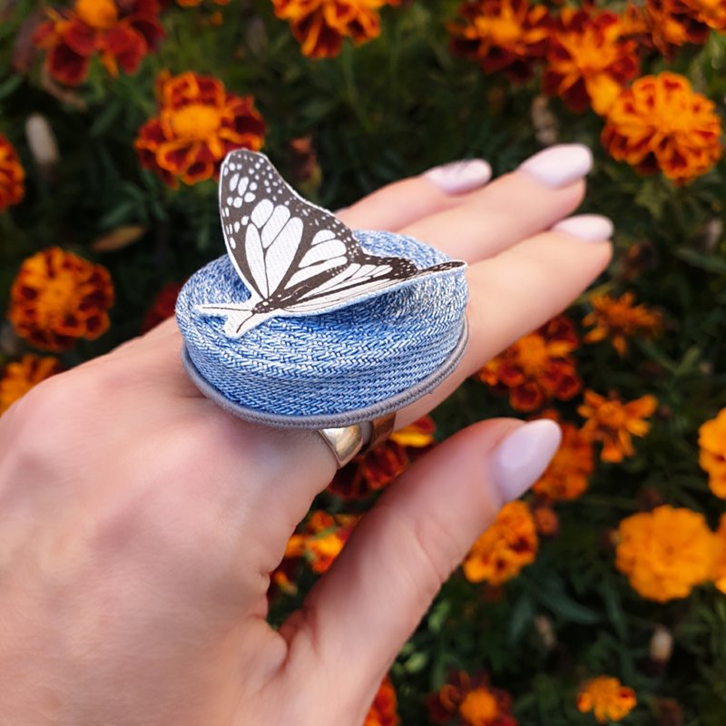 Denim ring Butterfly ring Upcycled denim Jeans ring Denim art - 戒指 - 其他金属 蓝色