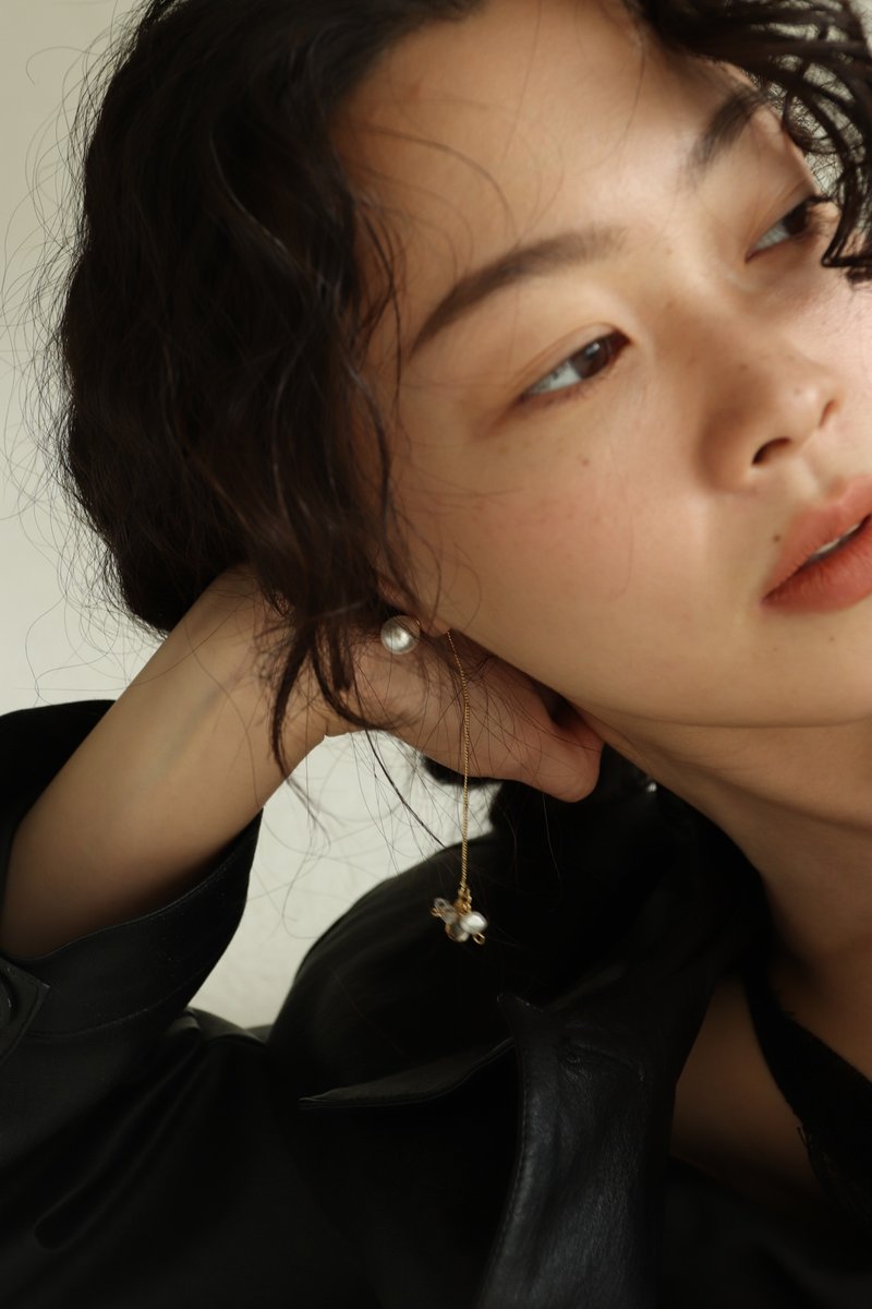 路途上一定充满惊喜/耳夹可 树脂耳环 夹式耳环 金耳环 线型耳环 - 耳环/耳夹 - 树脂 白色