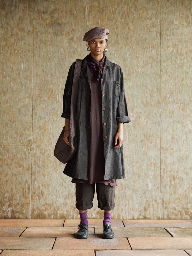 复古文青 丝棉植物染外套 休闲风衣 - 女装上衣 - 其他材质 黑色