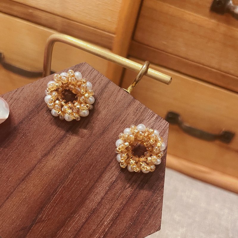 The Happy Lovers | 法式珍珠串珠耳针/耳夹 - 耳环/耳夹 - 珍珠 金色