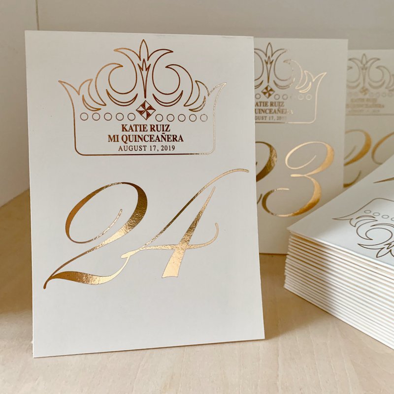 婚礼熨金枱号咭 熨上妳们的名字和婚礼日期 - 其他 - 纸 白色