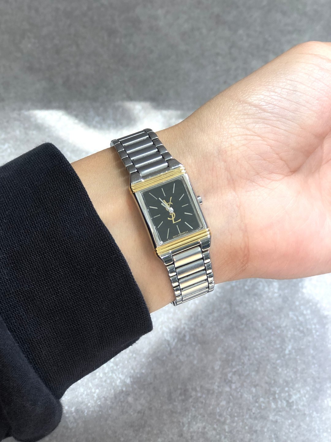 【 日本直送 名牌中古包 】Yves Saint Laurent 腕表 银色 金色 长方形 不锈钢 石英 kdkjck - 女表 - 不锈钢 银色
