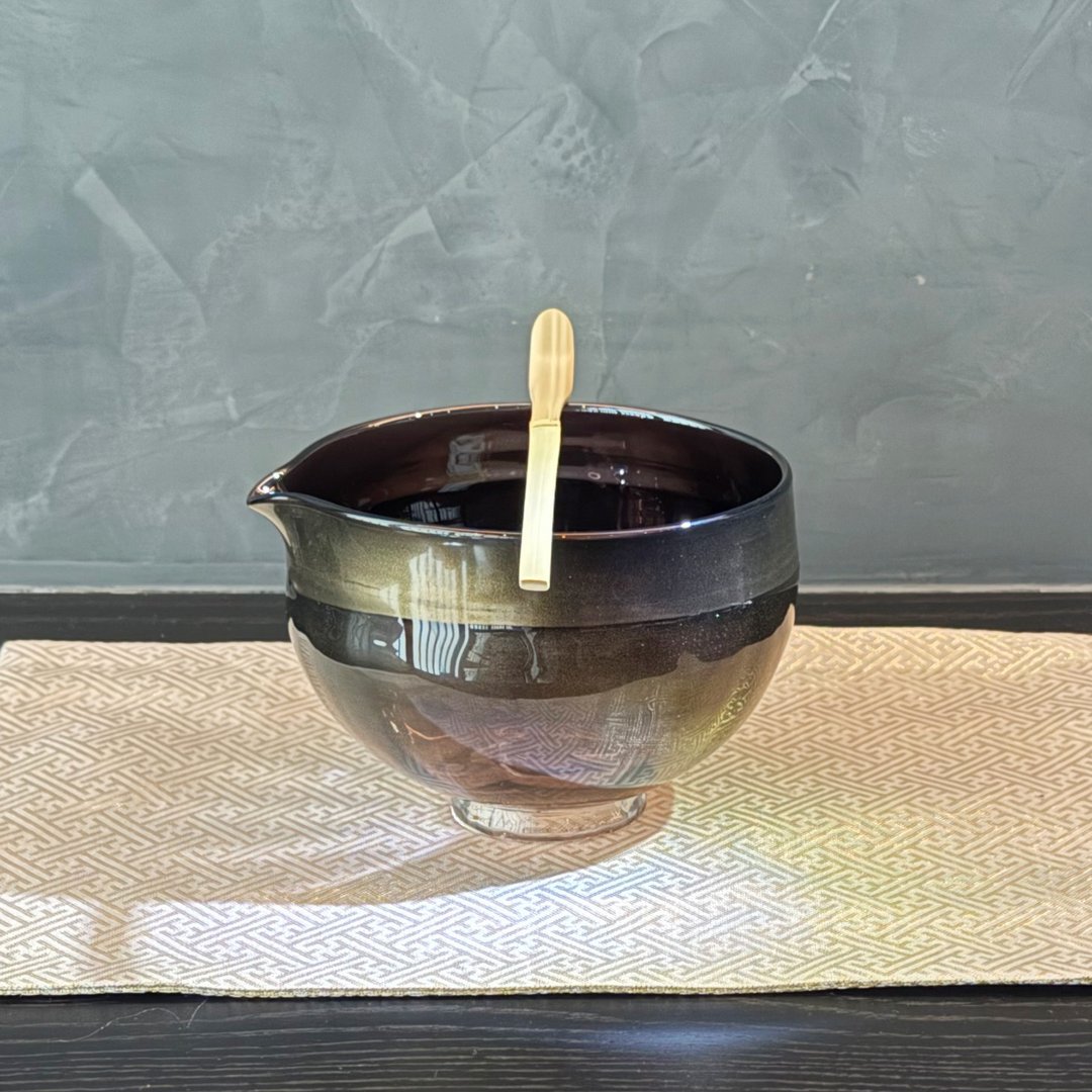 玻璃抹茶碗、茶碗、光泽 导流口抹茶碗 黑/可使用热水 附礼盒 - 碗 - 玻璃 黑色