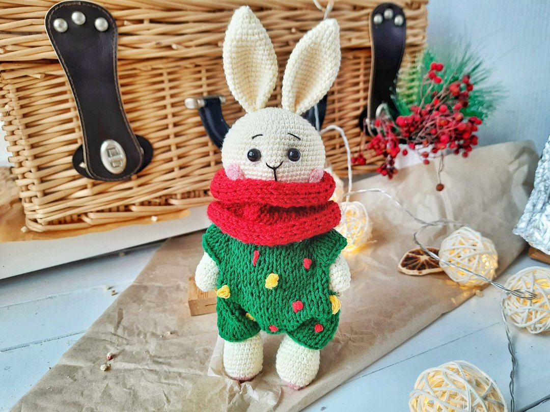 Amigurumi bunny in costume crochet pattern. Christmas amigurumi rabbit - 手工艺教程/工具书 - 其他材质 