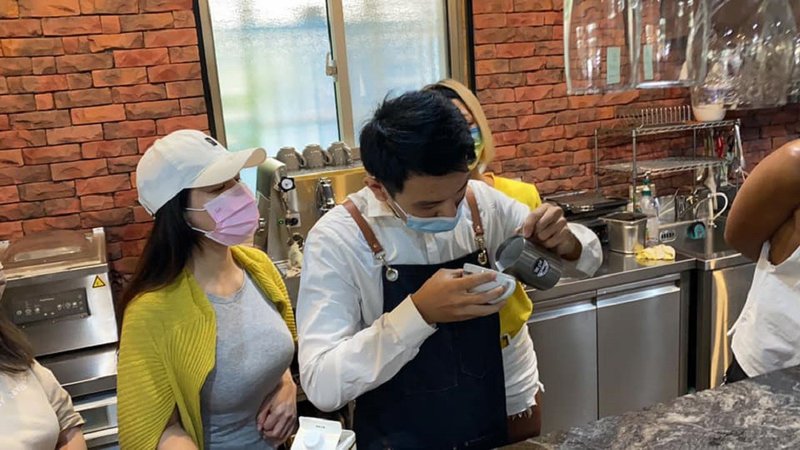 11/13 假日咖啡拉花 零基础课程 烁咖啡 台北场 咖啡教学 - 美食 - 木头 