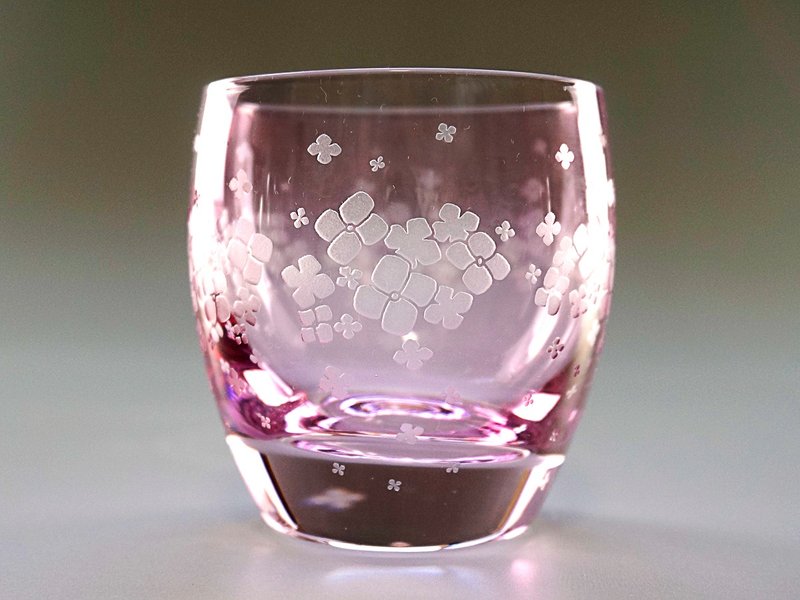 Hydrangea boar cup [light red] - 酒杯/酒器 - 玻璃 粉红色