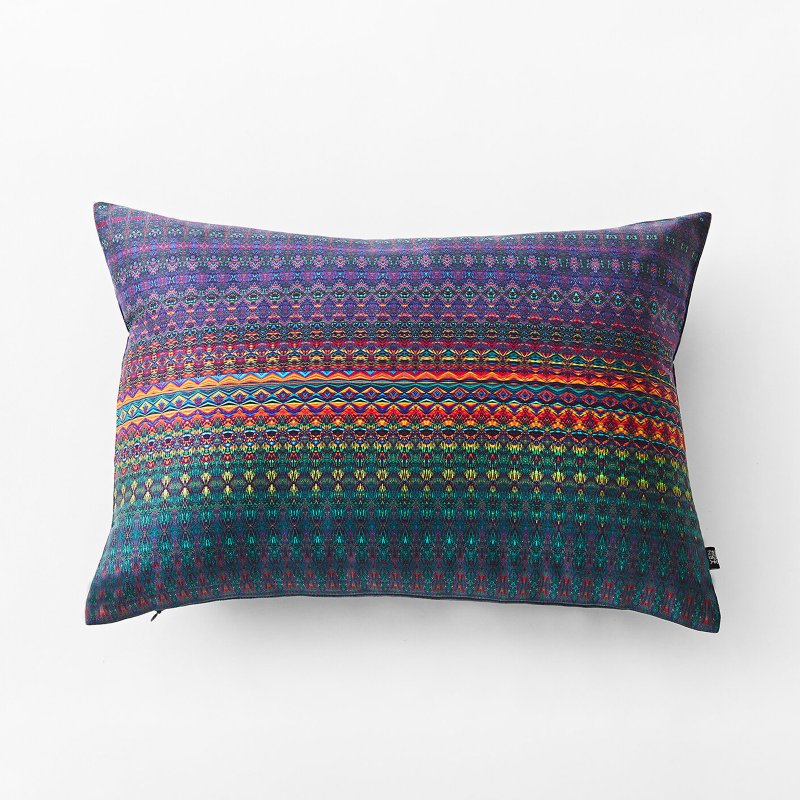 Peacock孔雀 长方形抱枕 35x50cm含枕芯 - 枕头/抱枕 - 棉．麻 紫色