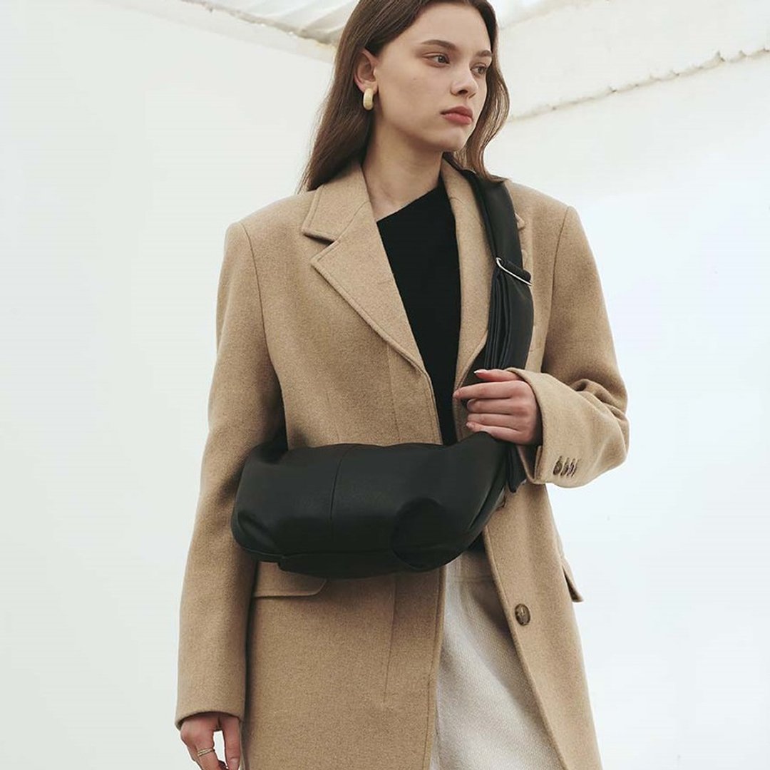 韓國製 MUR Shell Bag Vegan Leather 包包 (BLACK) - 侧背包/斜挎包 - 环保材料 