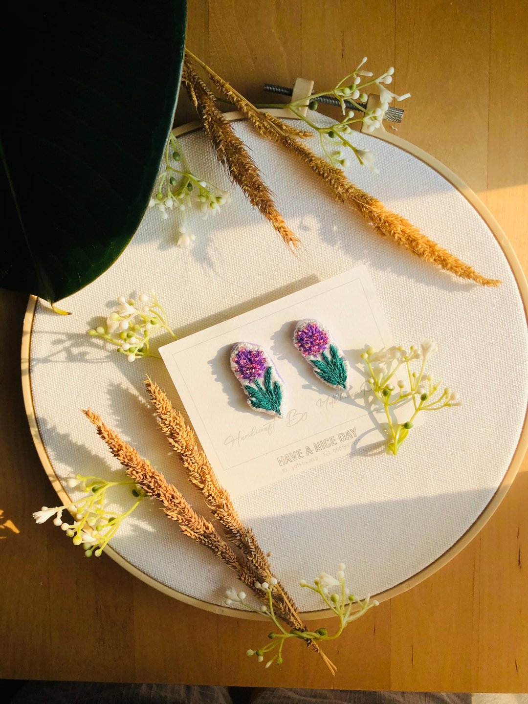 The winter flower earrings, Gomphrena earrings, handmade jewelry - 耳环/耳夹 - 绣线 紫色
