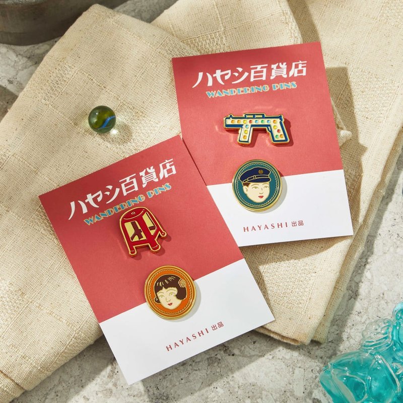 林百货 HAYASHI 复古金属徽章 - 胸针 - 其他金属 多色