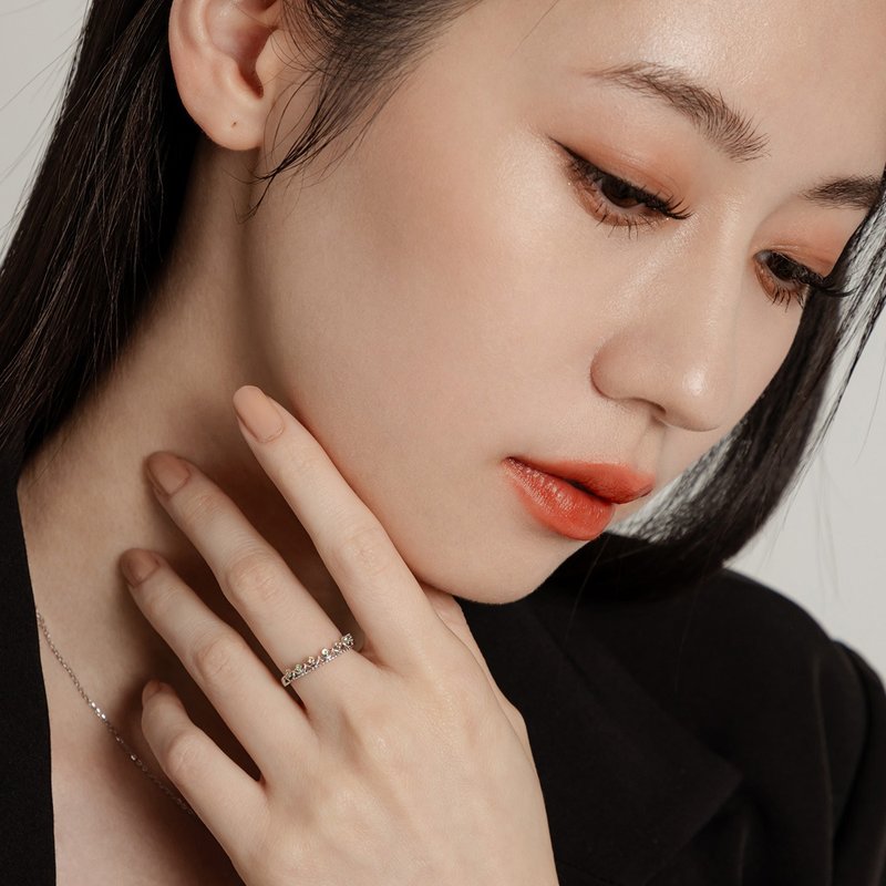 缪思MUSE | 橄榄石 黄水晶 S925纯银 | 经典璀璨镶钻戒指 - 戒指 - 水晶 黄色
