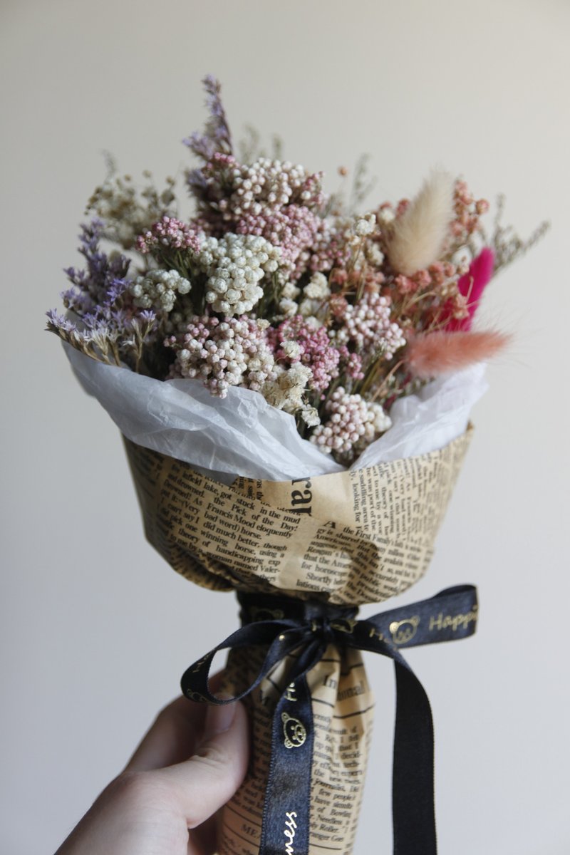 花森堂‘毕业花束’毕业礼物 小型甜筒花束 [花材会依现有材料制作] - 植栽/盆栽 - 植物．花 