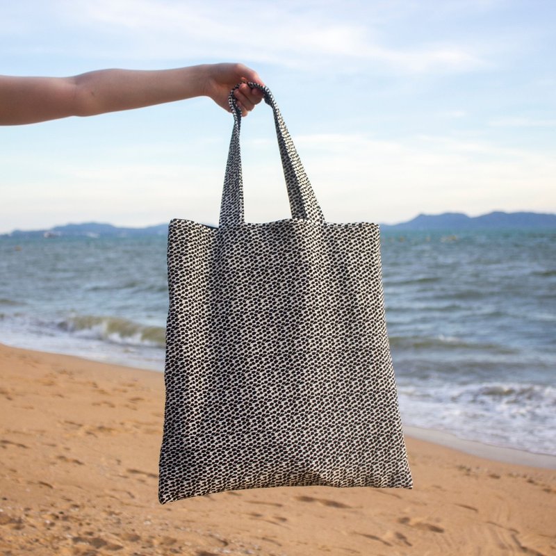 Everyday bag / Pleated fabric - 手提包/手提袋 - 其他材质 黑色