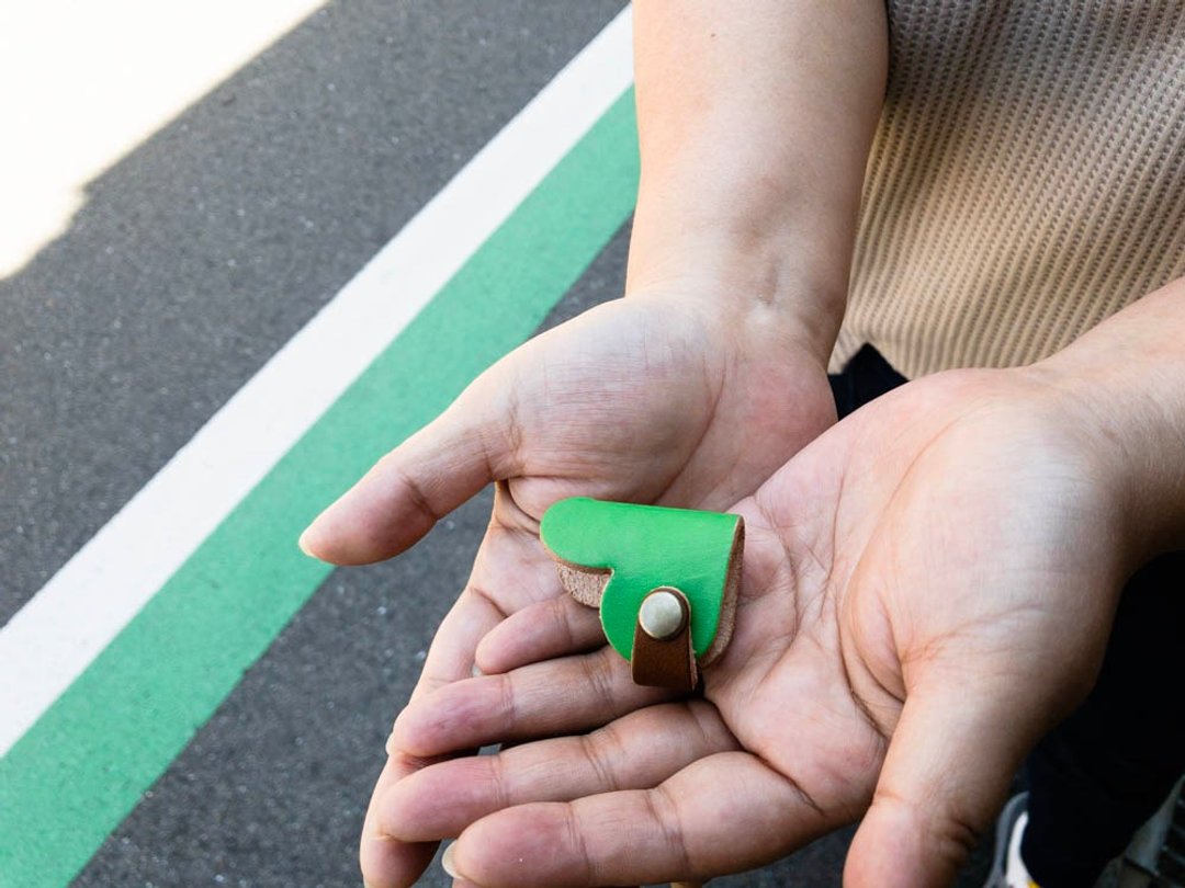 ONES Healing Green Heart Ones Heart Cord Reel Earphone Storage OHC-GB - 卷线器/电线收纳 - 真皮 绿色