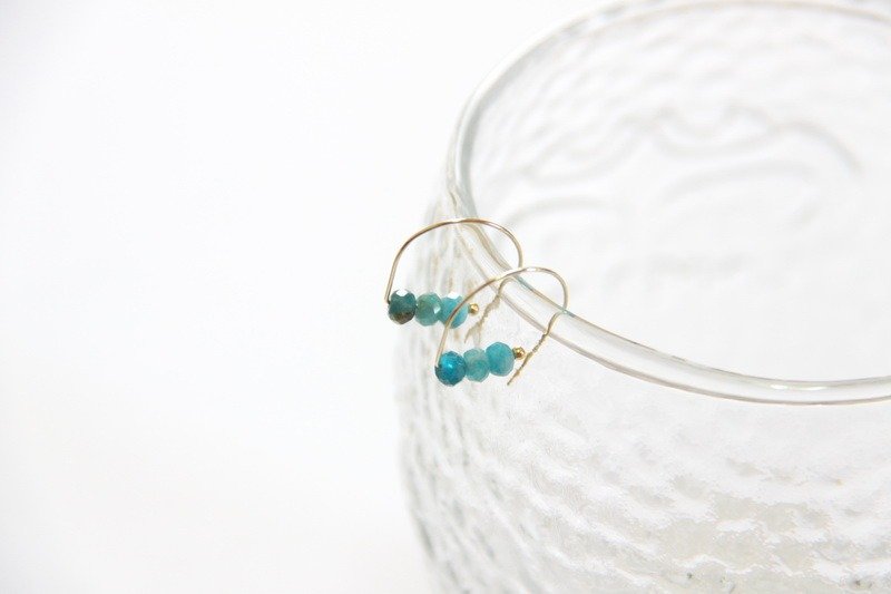 【礼物】磷灰石耳环 / Apatite Gemstone 14K GF earring - 耳环/耳夹 - 宝石 蓝色