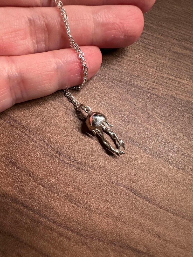 长腿水母 - 925纯银 项链  台湾 - 项链 - 纯银 银色