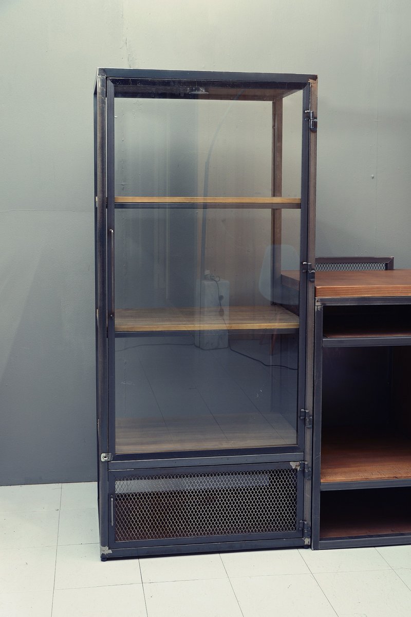 工业风定制化_三层强化玻璃柜 - 其他 - 其他金属 黑色