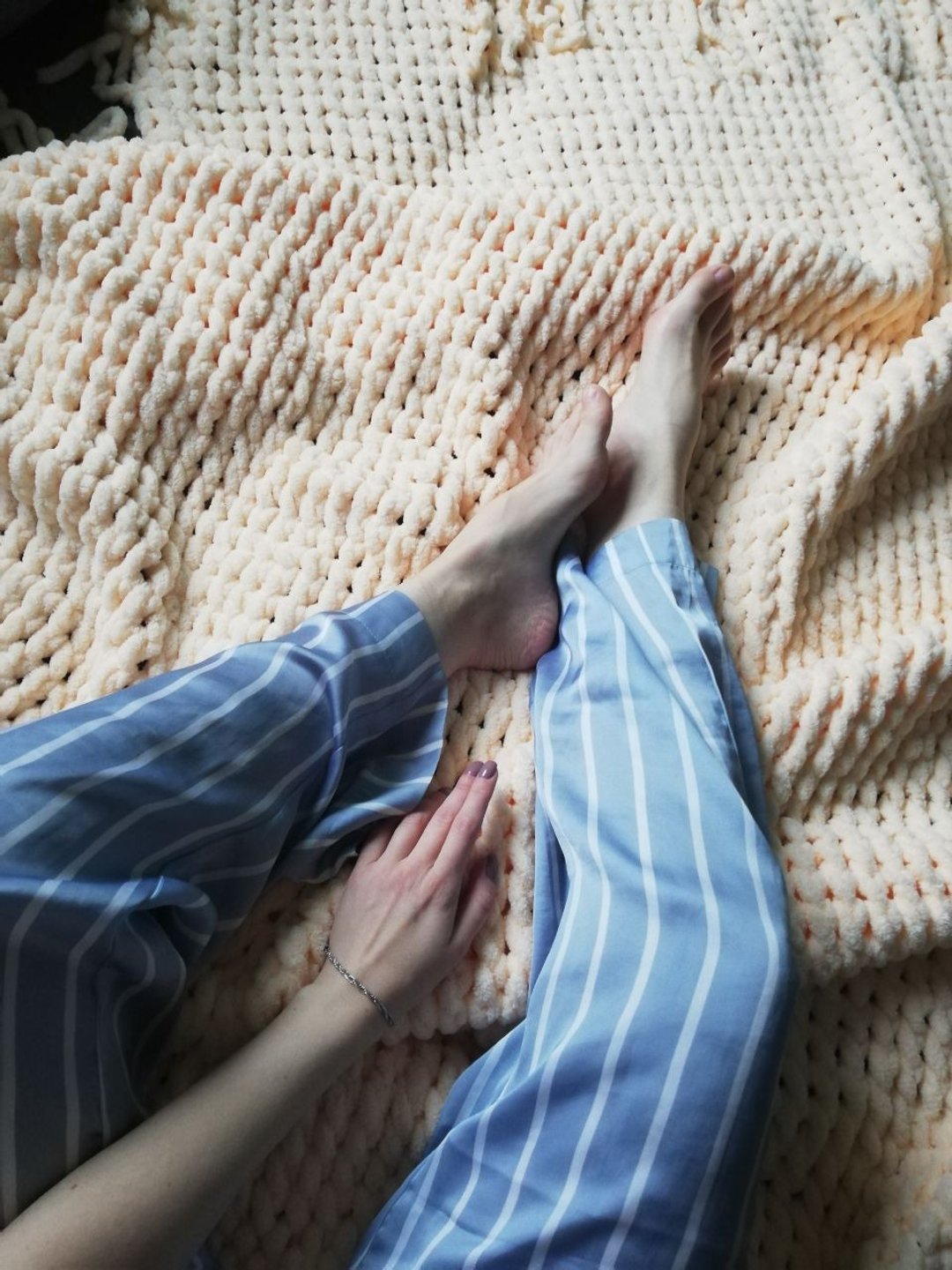 Gift for mom afghan crochet toddler blanket fluffy touch blanket robe for birth - 被子/毛毯 - 聚酯纤维 多色