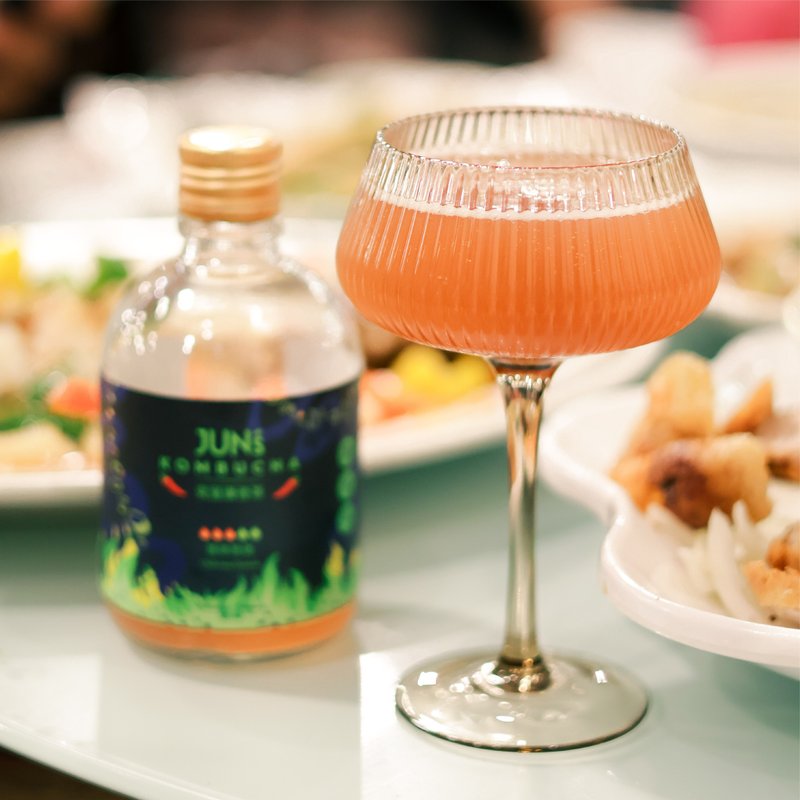 芭辛芭见康普茶 6 入 / 香水芭乐 · 肉豆蔻 · 辣椒 - 茶 - 新鲜食材 红色