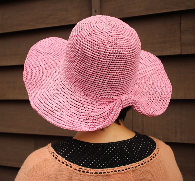 ChiChi手作-帽上的蝴蝶-春天/夏天编织帽-手工编织-出游/生日礼物 - 帽子 - 纸 粉红色