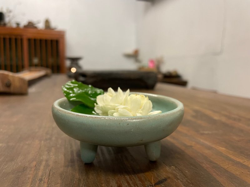 三足小碟 - 摆饰 - 陶 多色
