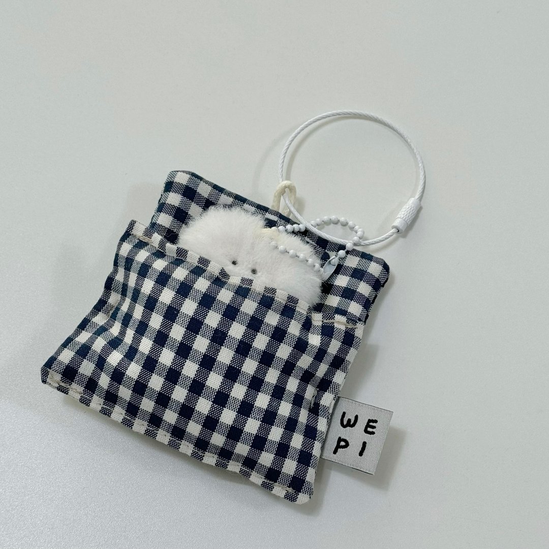 微型河阳钥匙圈（5X5cm）/手工毛迷你娃娃礼物吊饰微型 - 玩偶/公仔 - 其他材质 白色