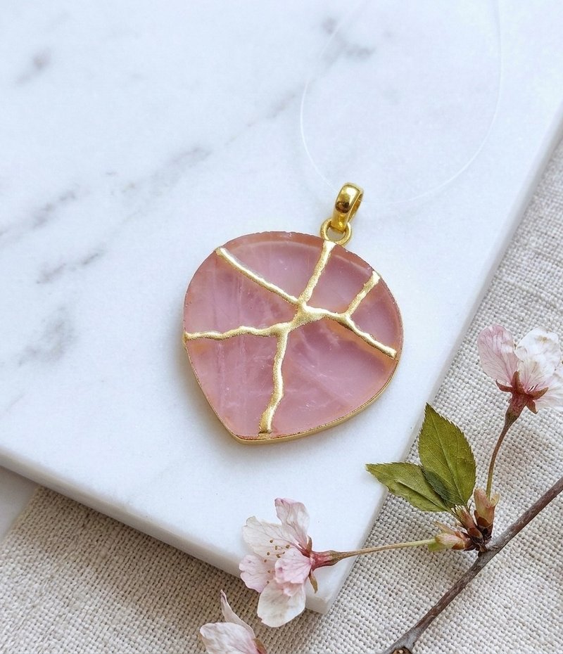 玫瑰石英心形金继修复宝石镀金项链 新生启程 - 项链 - 半宝石 粉红色