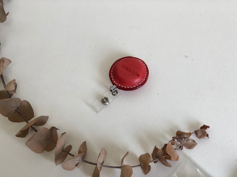 马卡龙伸缩证件夹 护士夹 易拉扣 皮革手工制作 - 挂绳/吊绳 - 真皮 红色
