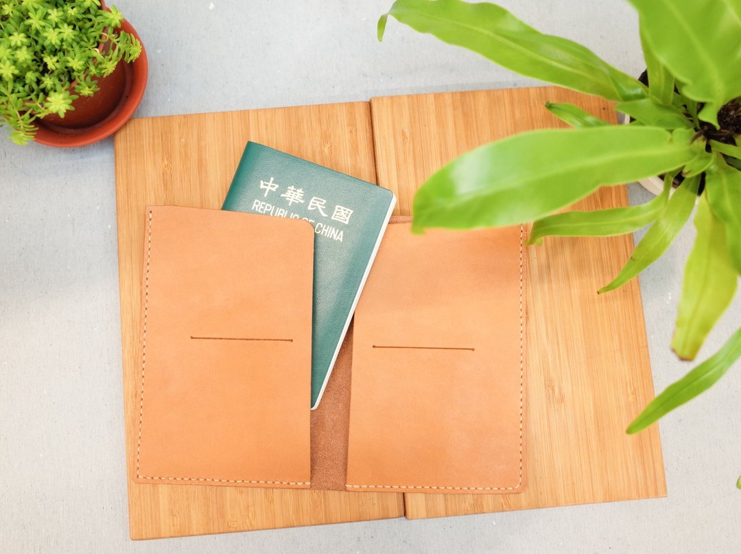 Shekinah 手工皮革 - 简单护照套【 现货商品 】 - 护照夹/护照套 - 真皮 咖啡色