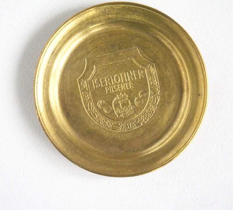 早期德国旧货 Iserlohner Pilsener德国酿酒厂金属杯垫/装饰盘 - 摆饰 - 其他金属 金色