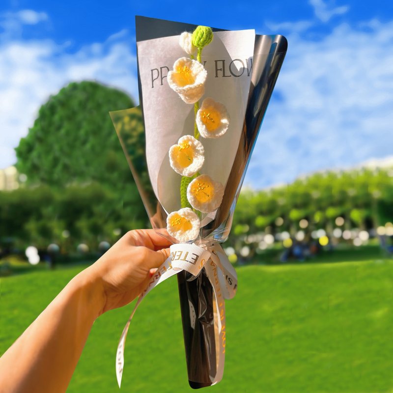 情人节礼盒   定制化礼物2025五月诞生月百合花束新奇居家摆 - 干燥花/捧花 - 棉．麻 多色