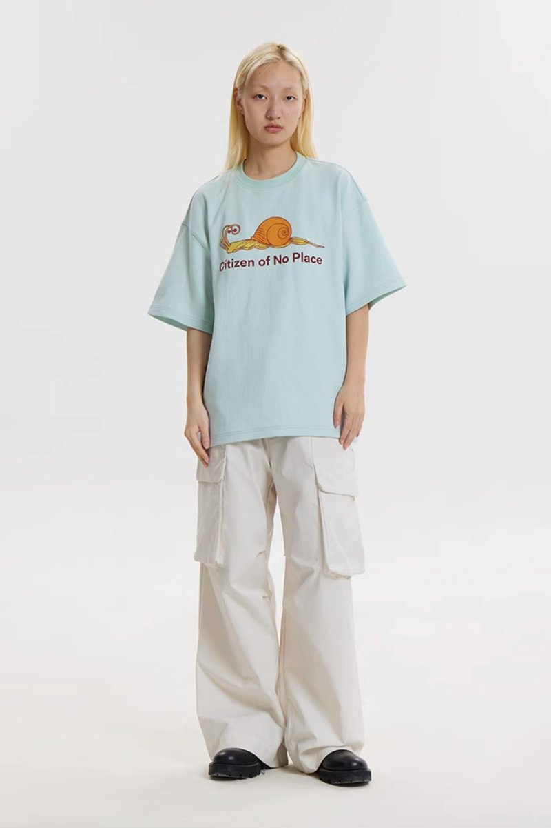 Snail T-shirt 无归属蜗牛T恤 手感硅胶设计 無性別穿搭 - 中性连帽卫衣/T 恤 - 棉．麻 绿色