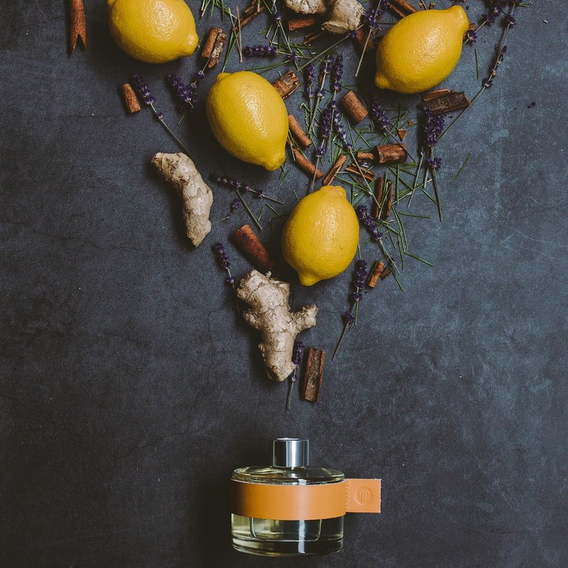 【居家香氛最强】室内扩香瓶/空间扩香精油/居家香氛-希望女神 - 香薰/精油/线香 - 玻璃 黄色