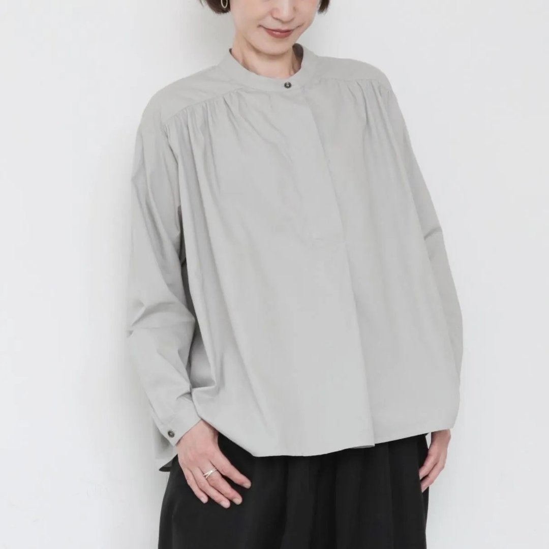 OMAKE.jp 单扣无领宽版上衣CarlShirt 浅灰 - 女装上衣 - 棉 灰色