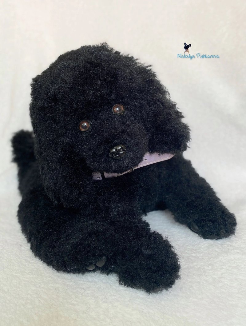 黑贵宾犬逼真的玩具 - 玩偶/公仔 - 聚酯纤维 白色