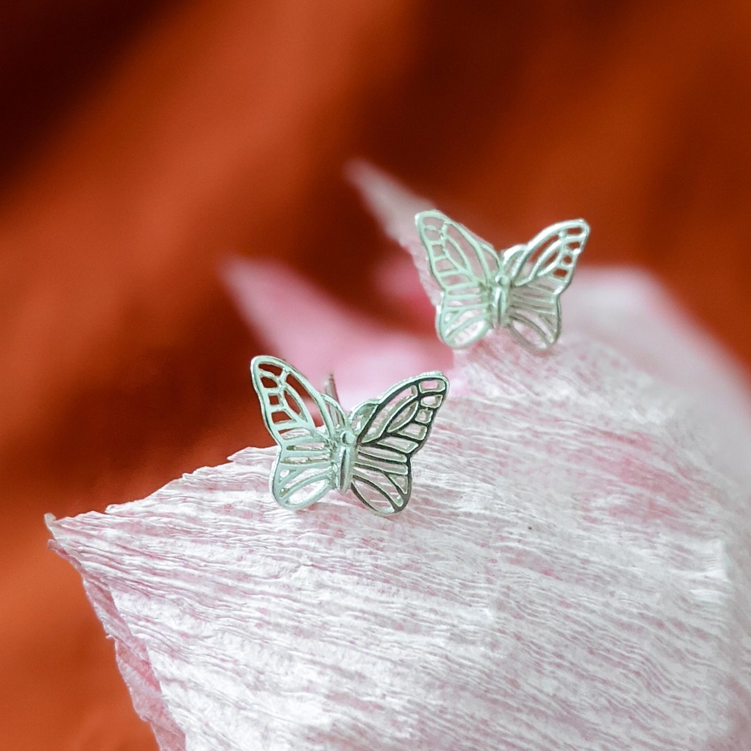 Earrings Simulated Butterfly Shape Silver Filigree AG999 | Jewelry Art Studio - 耳环/耳夹 - 银 银色