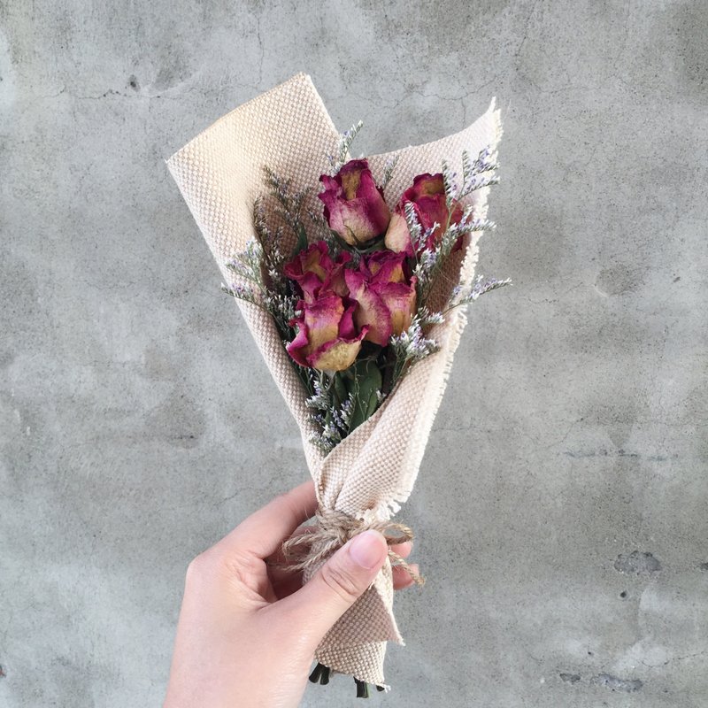 深色 渐层色 玫瑰 干燥花束 - 植栽/盆栽 - 植物．花 粉红色