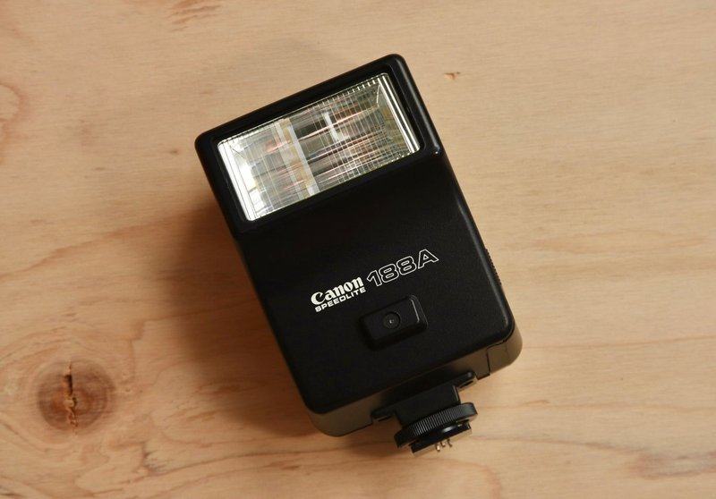 【经典古物】佳能 Canon Speedlite 188A 闪光灯 AE1 A1用闪灯 - 相机 - 其他材质 
