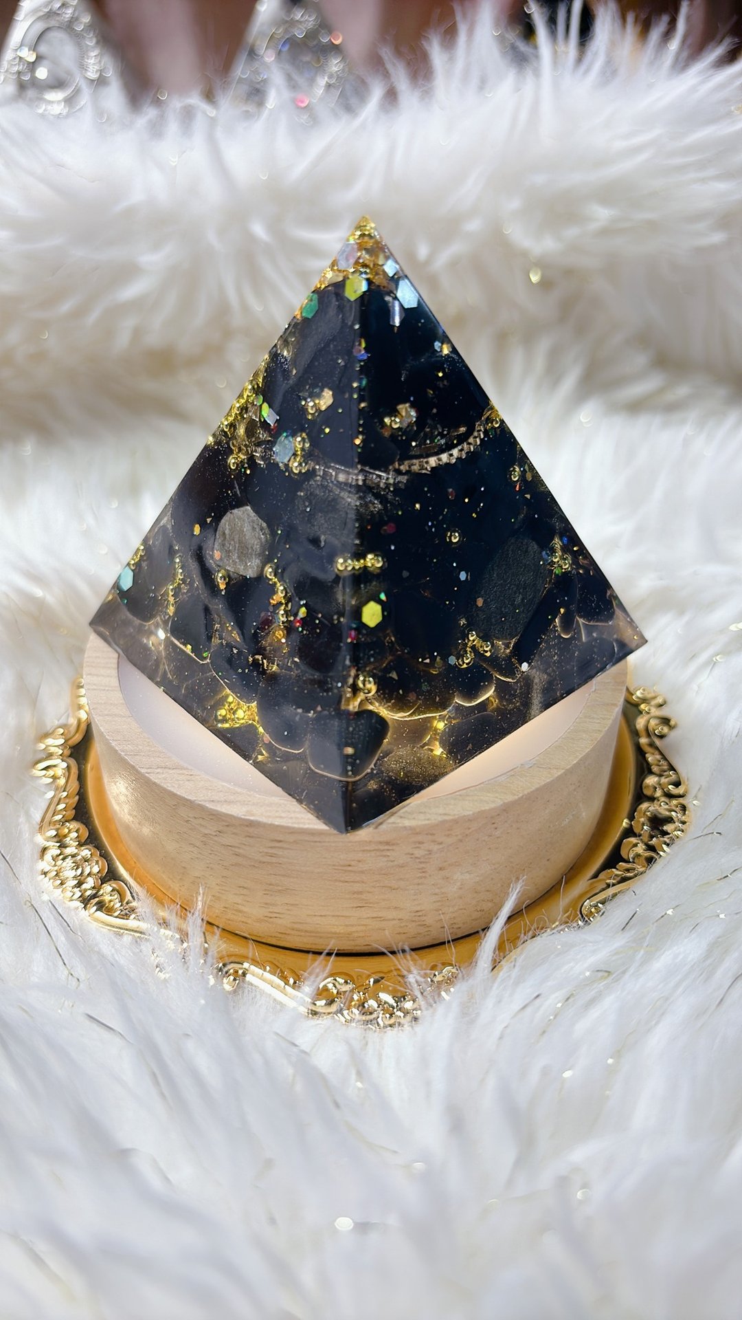 办公室必备清理小人-黑曜石奥刚能量金字塔 - 摆饰 - 水晶 黑色