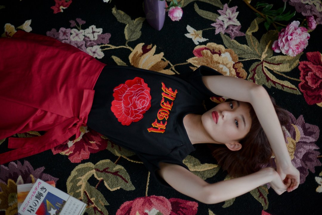 Highestjump Rose high t-shirt (Black) - 女装 T 恤 - 棉 黑色