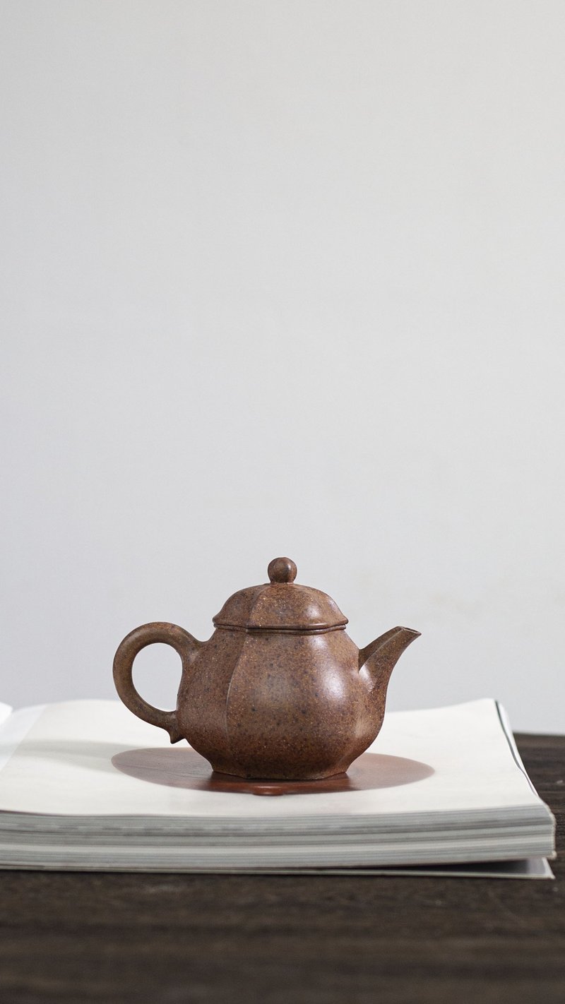 小菱花 特高温 180cc 原矿紫泥特高温窑变 老味十足 气孔延展 - 茶具/茶杯 - 陶 灰色