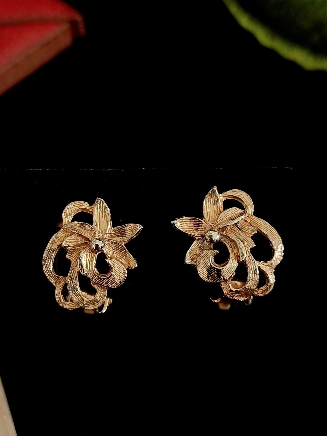 vintage jewelry  古董金色小花 夹式耳环 - 耳环/耳夹 - 其他金属 