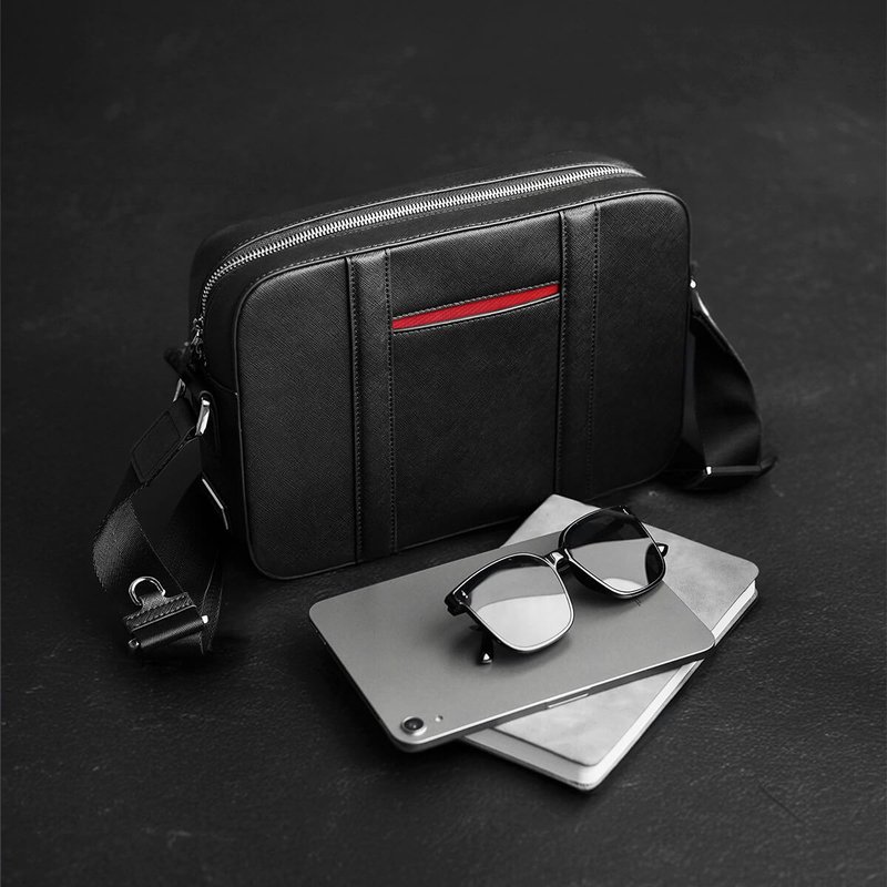 Manhattan 皮革邮差包 - 侧背包/斜挎包 - 环保材料 黑色